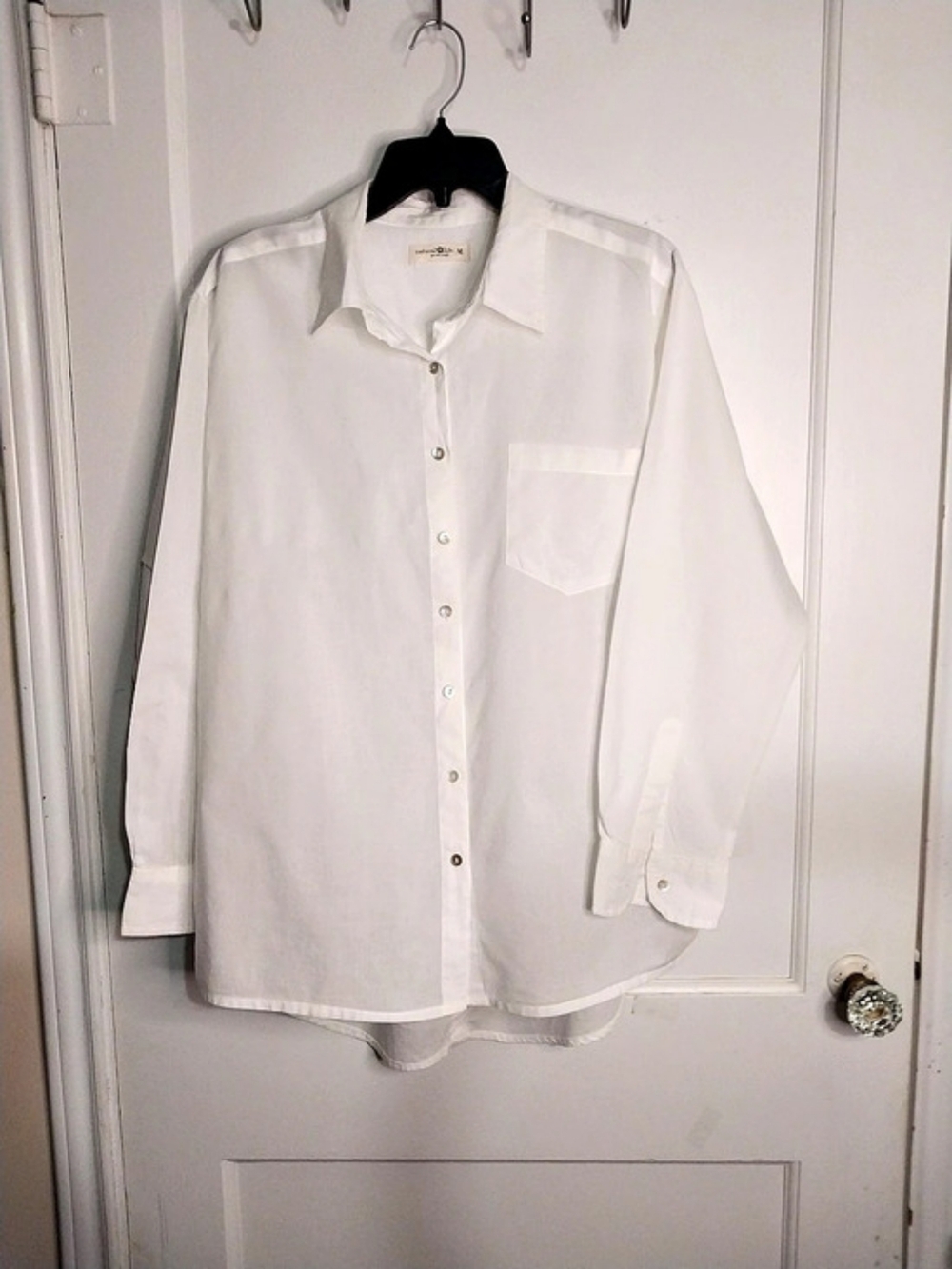 natural life White Cotton Button Down Classic Shirt in White Size Medium - Picture 2 of 10